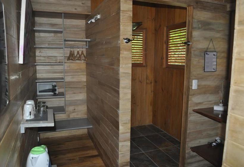 مبيت وإفطار Natura Lodges