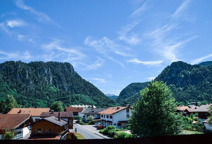 Отель Alpenliebe Design