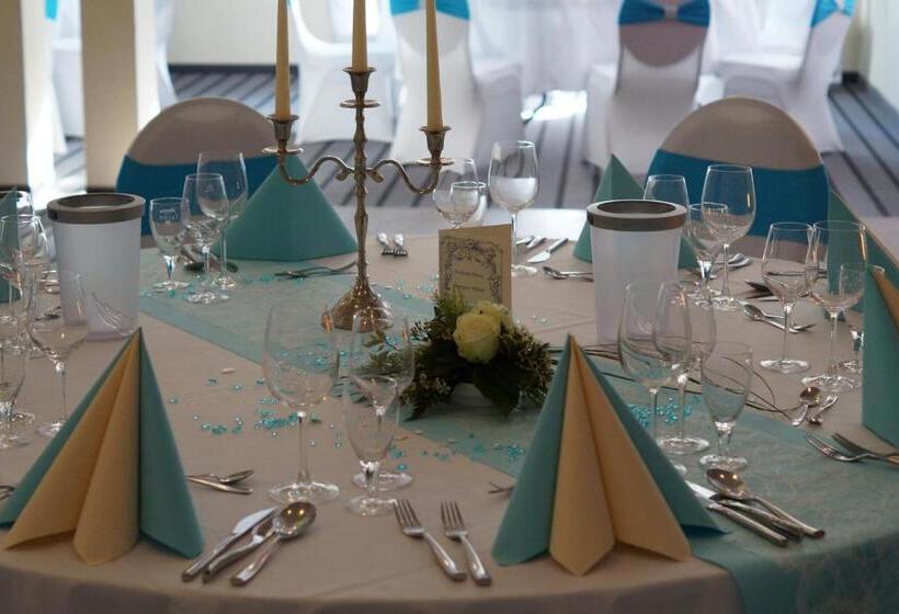 호텔 Apartments Golfpark Schlossgut Sickendorf