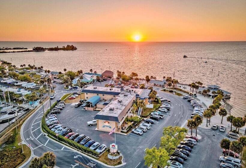 فندق Inn On The Gulf