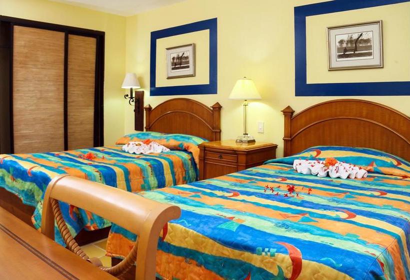 هتل Exxtraordinary Resort  Bellamar