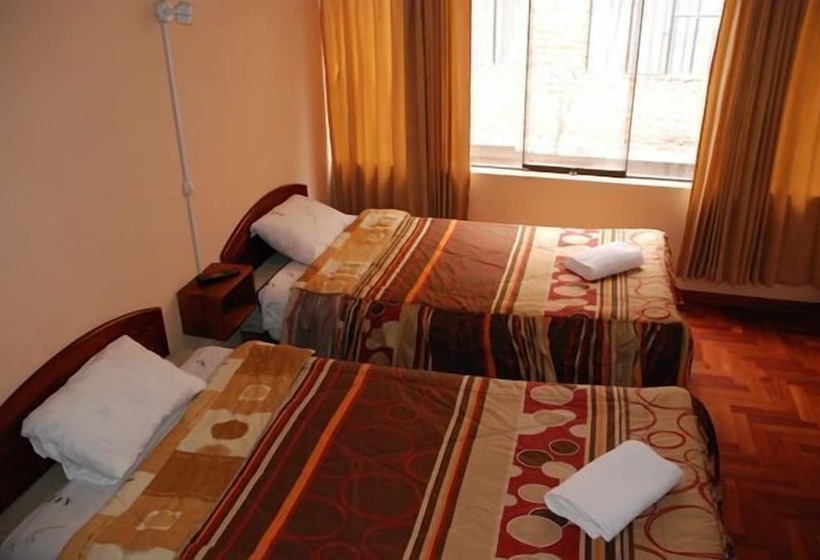 ホテル Huchuy Wasi Hostel
