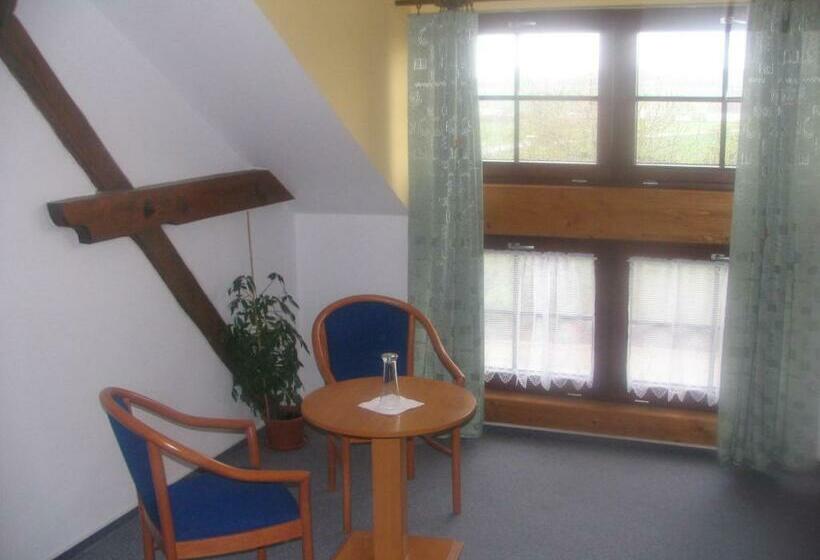 هتل Pension Smetanuv Statek