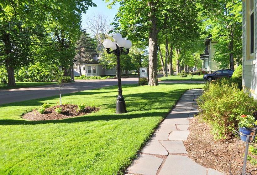 فندق Summerside Inn Bed And Breakfast