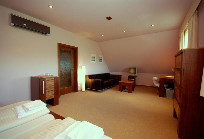 هتل Villa Romantica