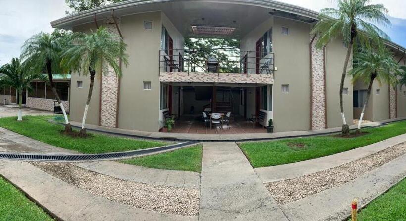 酒店 & Villas Huetares