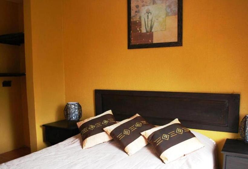 Melrost Airport Bed & Breakfast