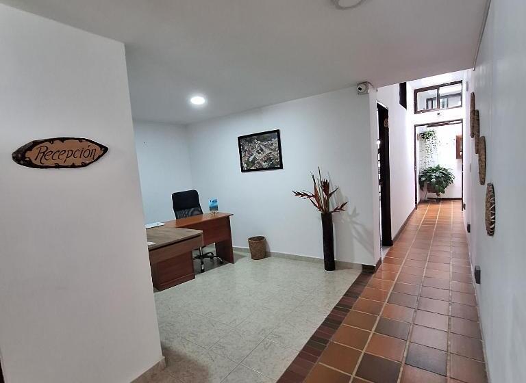 هتل Balcones Del Ayer