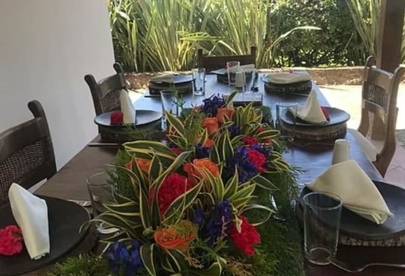 هتل Club Campestre El Bosque De La Villa