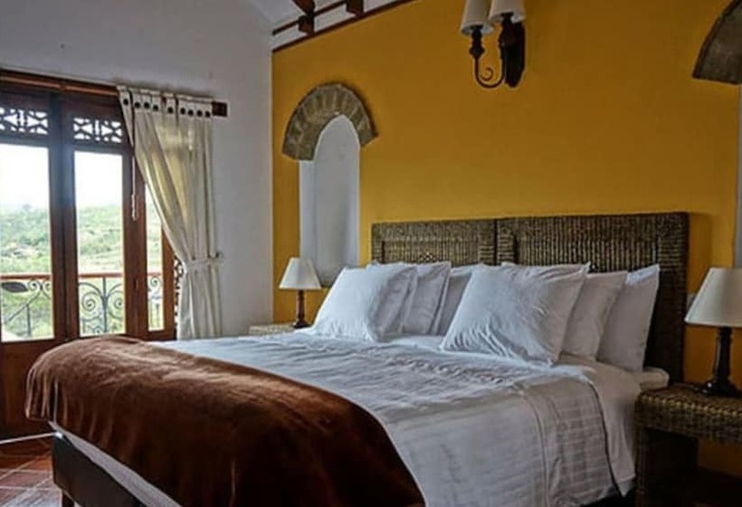 هتل Club Campestre El Bosque De La Villa