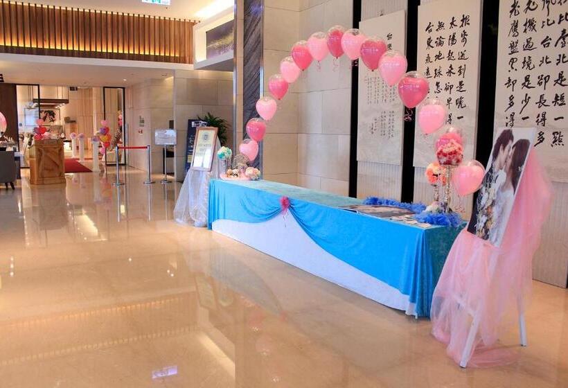 هتل Formosa Naruwan Galaxy