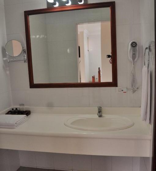 Gran Hotel De Lago   Lago Agrio