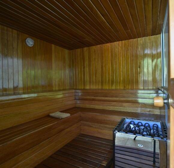 Gran Hotel De Lago   Lago Agrio