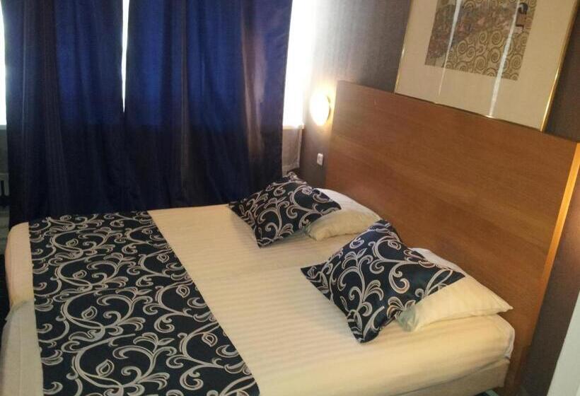 هتل Holland Lodge