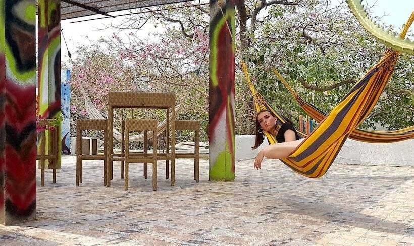 هتل Taganga Dive Inn