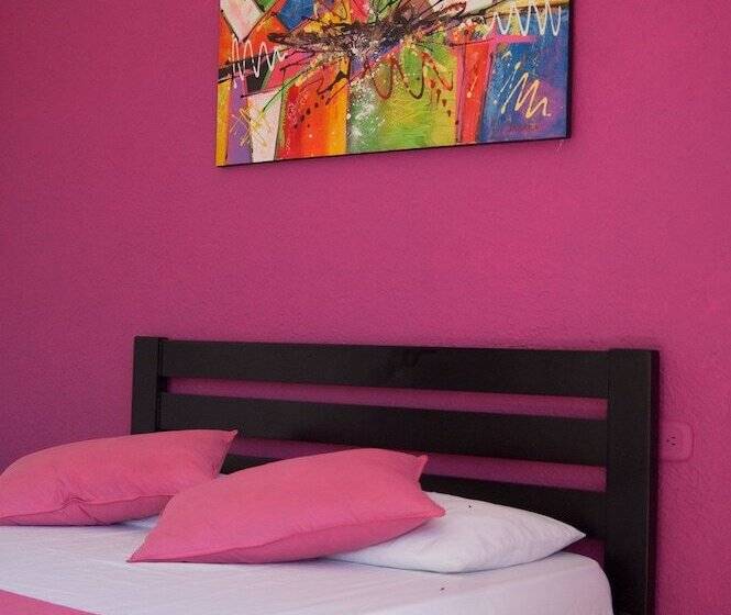 هاستل La Masia Hostal