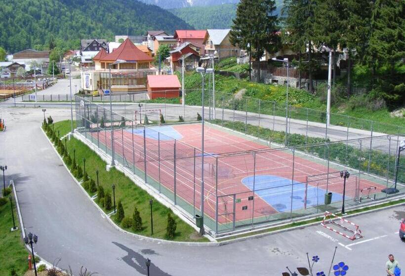 فندق Azuga Ski & Bike Resort