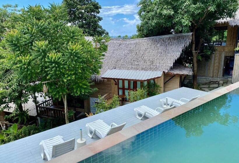 هتل Chunut House Resort