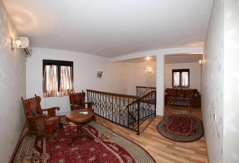 هتل City Garden Rooms And Apartments