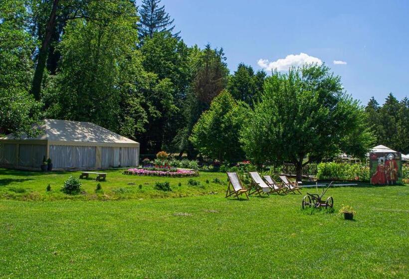 هتل Palatul Brukenthal Avrig