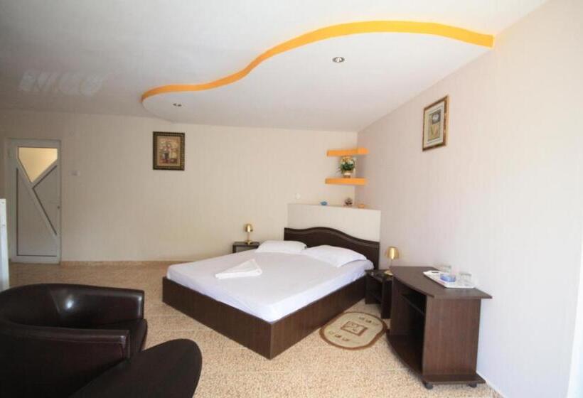 אתר נופש Vila Casa Leul