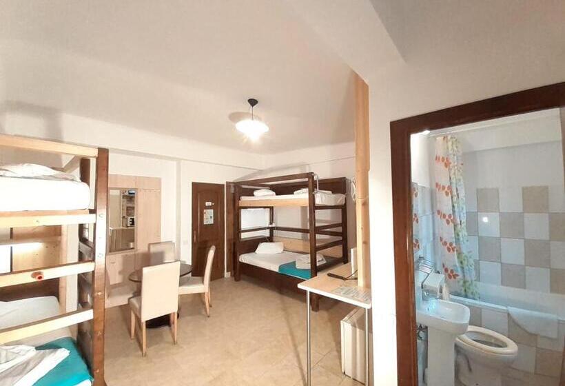 Taxi Hostel