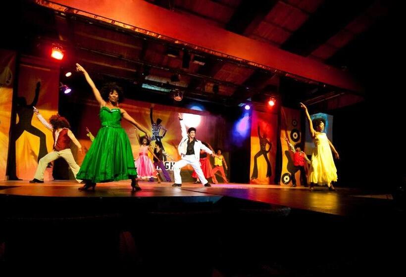 בית מלון כפרי Catalonia Punta Cana - All Inclusive