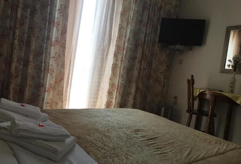 酒店 Chris Studios & Apartments