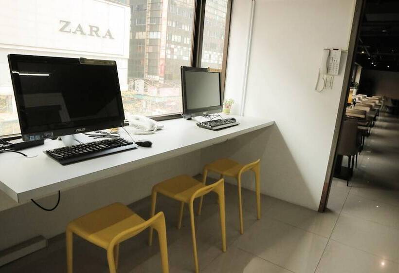 هتل Green World Zhongxiao