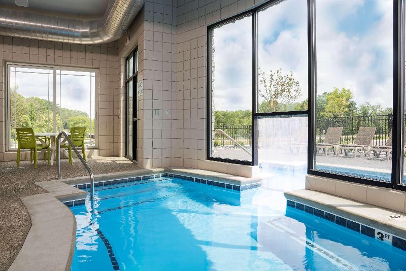 هتل Hilton Garden Inn Grand Rapids East