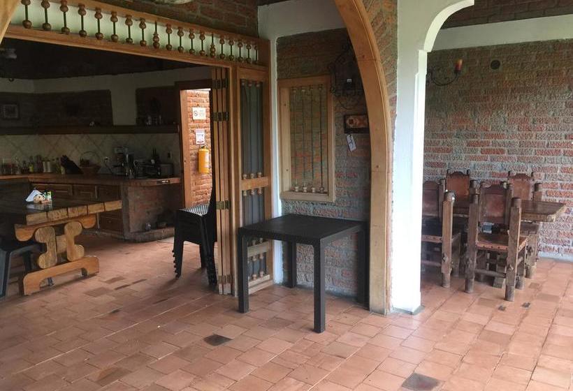 هتل Rancho San Antonio