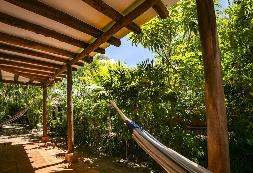 هتل Achiotte Masaya Collection