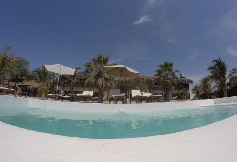 Отель Bamboo Lodge