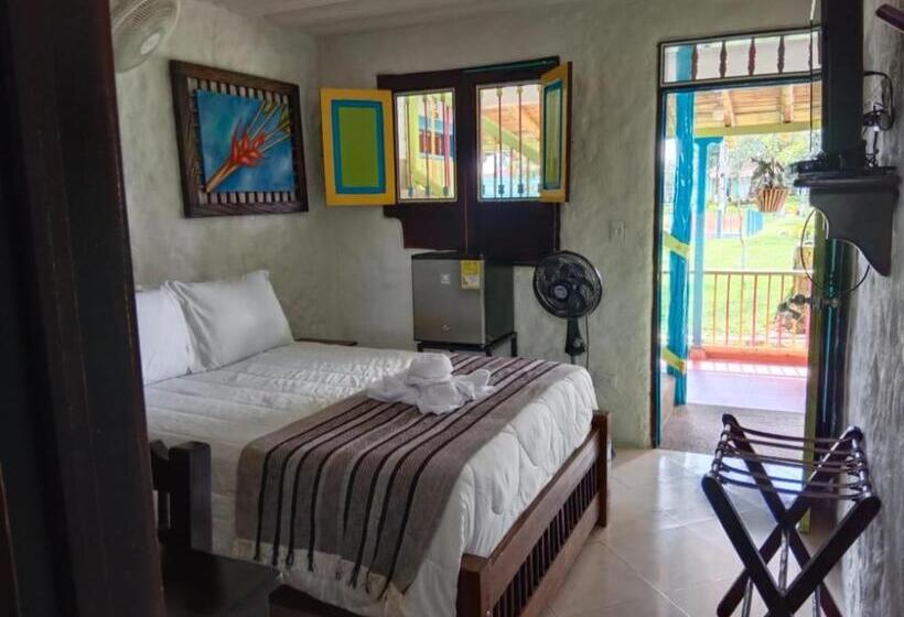 هتل Campestre Los Nogales