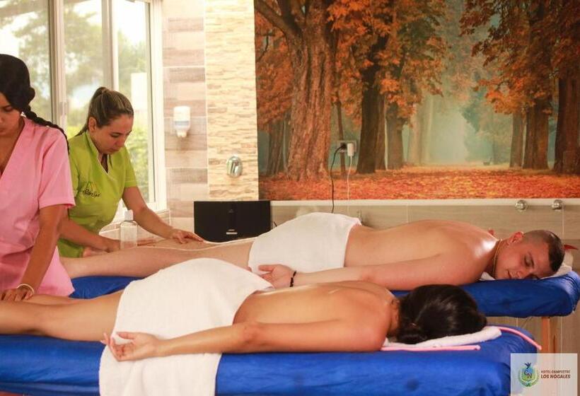 هتل Campestre Los Nogales