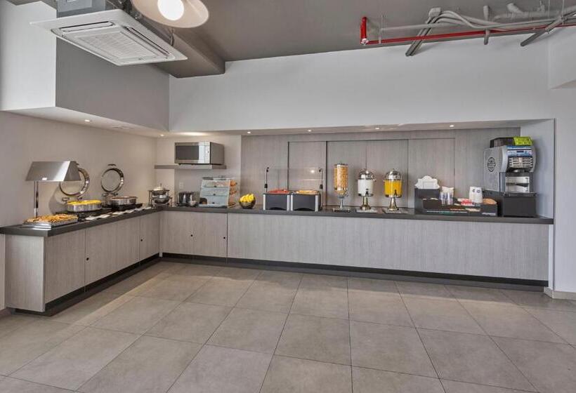 فندق City Express Junior By Marriott Bogota Aeropuerto