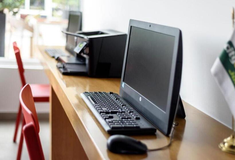 فندق City Express Junior By Marriott Bogota Aeropuerto