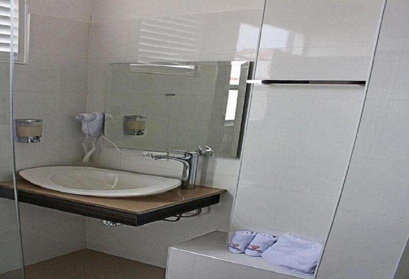 בית מלון כפרי Guaitipan Plaza