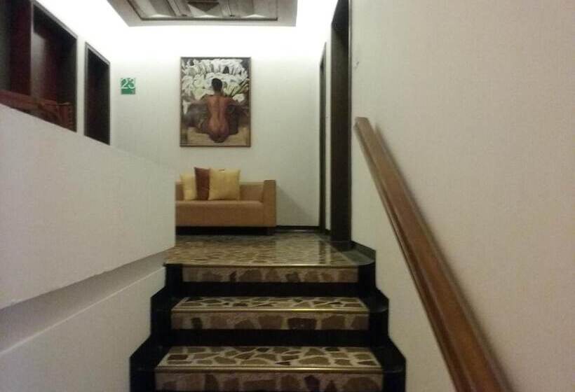 هتل San Fermin Pereira