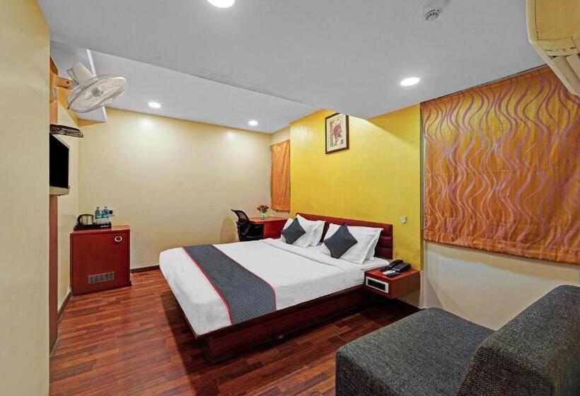 هتل Super Townhouse Anna Salai