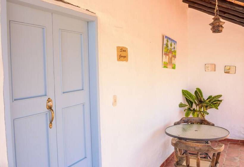 هتل Campestre El Santuario