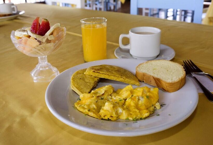 هتل Campestre El Santuario