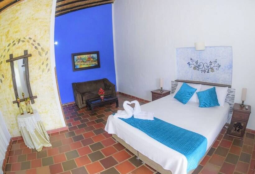 هتل Campestre El Santuario