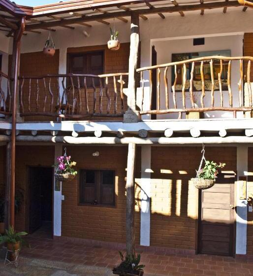 هتل Casa Aparicio Lopez