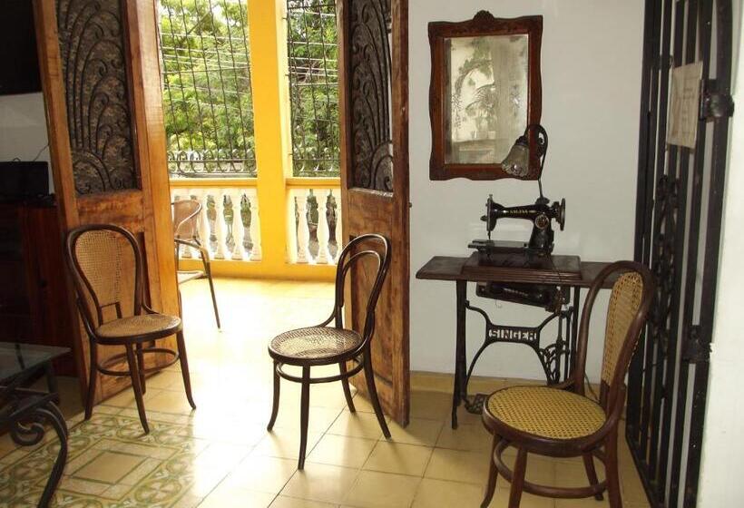 هتل Casa Belle Epoque