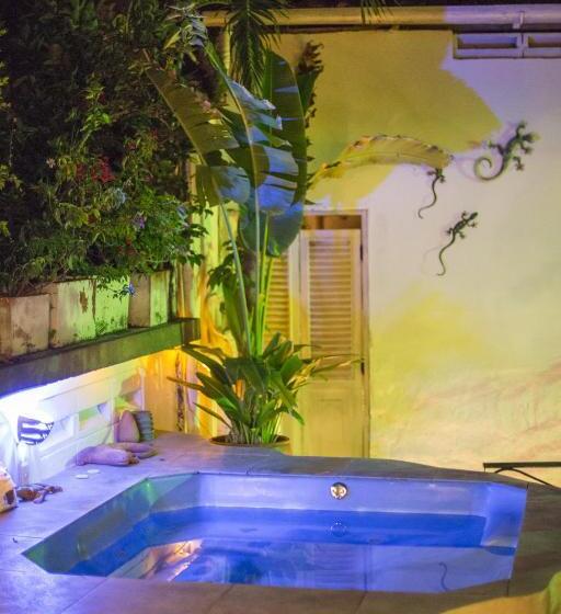 هتل Casa Belle Epoque