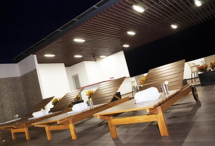 هتل Cinco Monteria