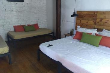 Fotos del hotel Friends To Be:  2