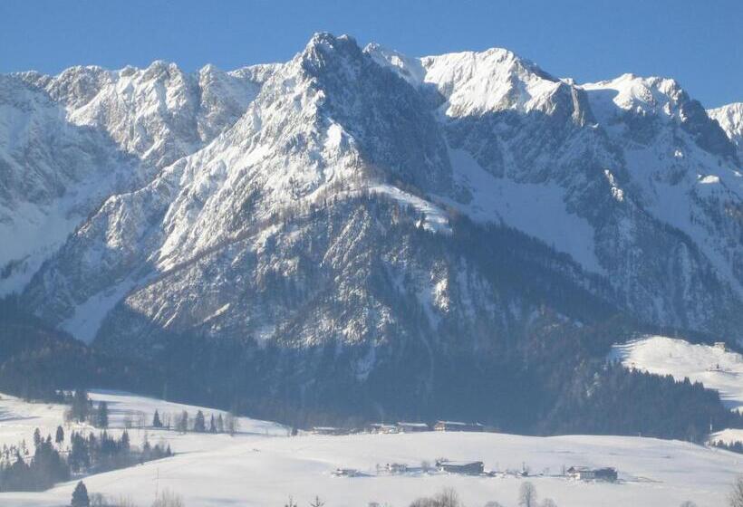 Отель Gästehaus Fahringer