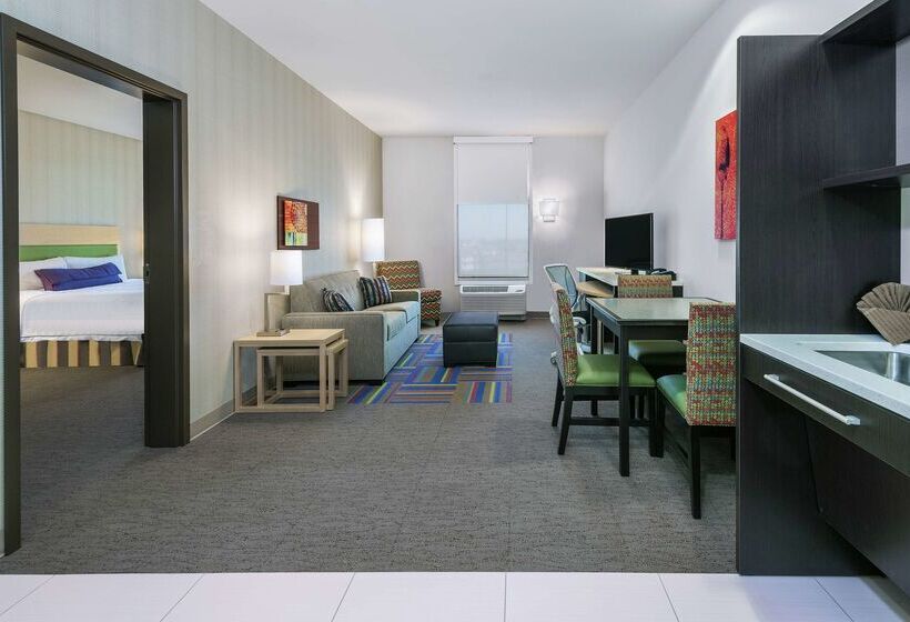 هتل Home2 Suites By Hilton Austin Airport